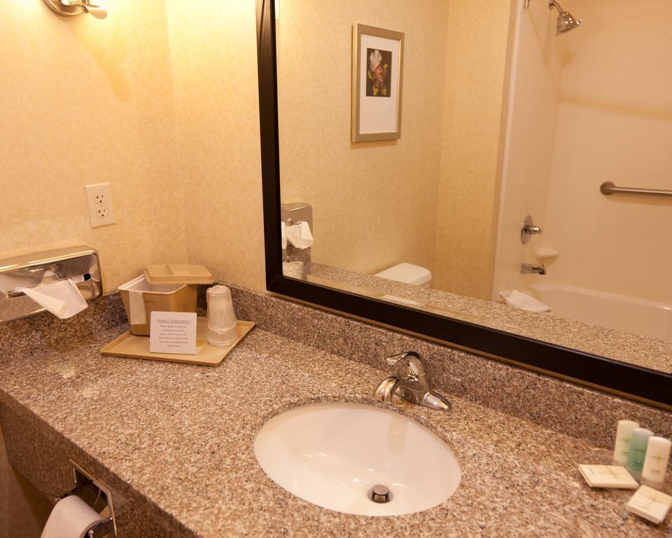 Comfort Suites Pecos Bagian luar foto