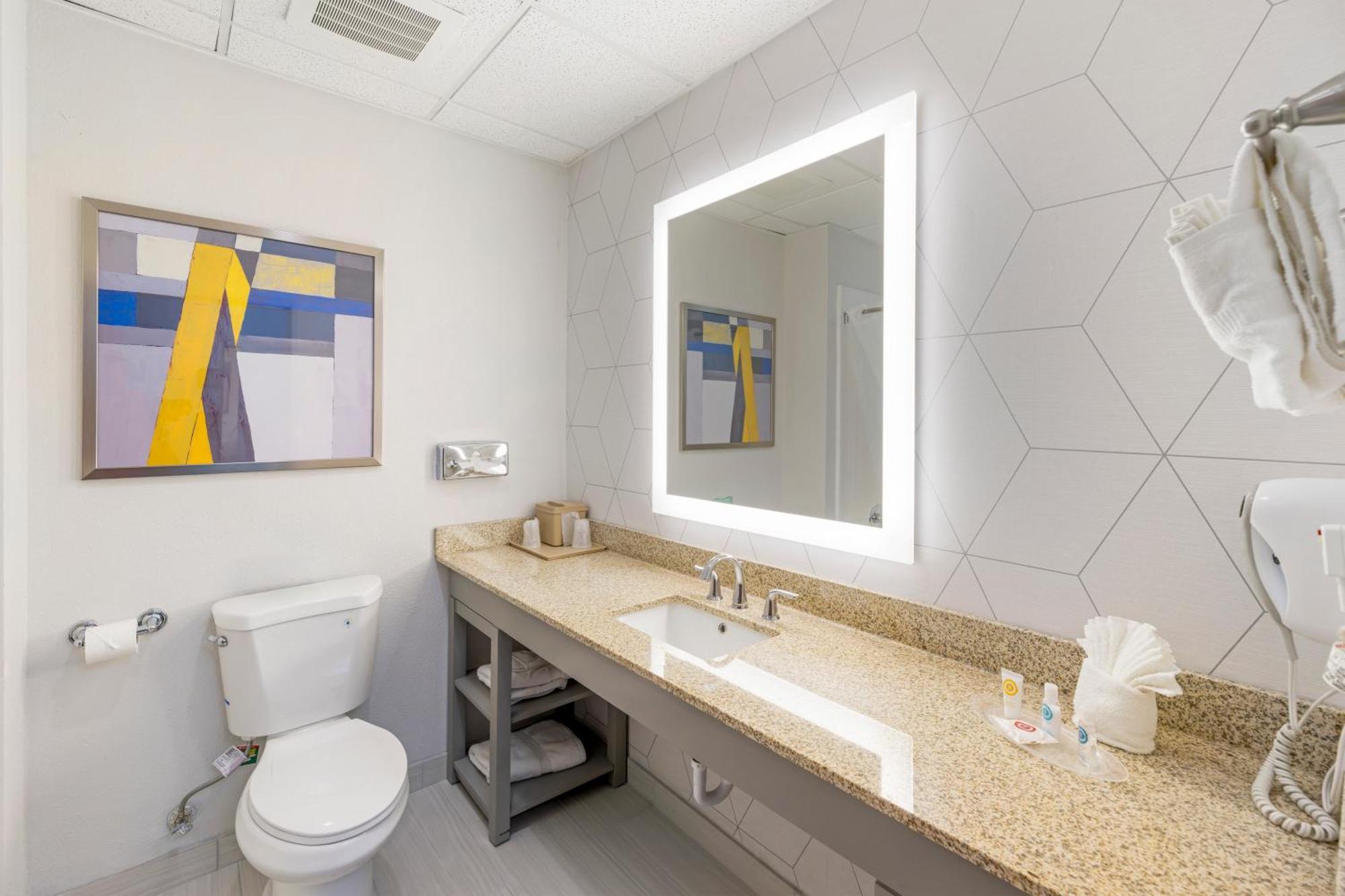 Comfort Suites Pecos Bagian luar foto