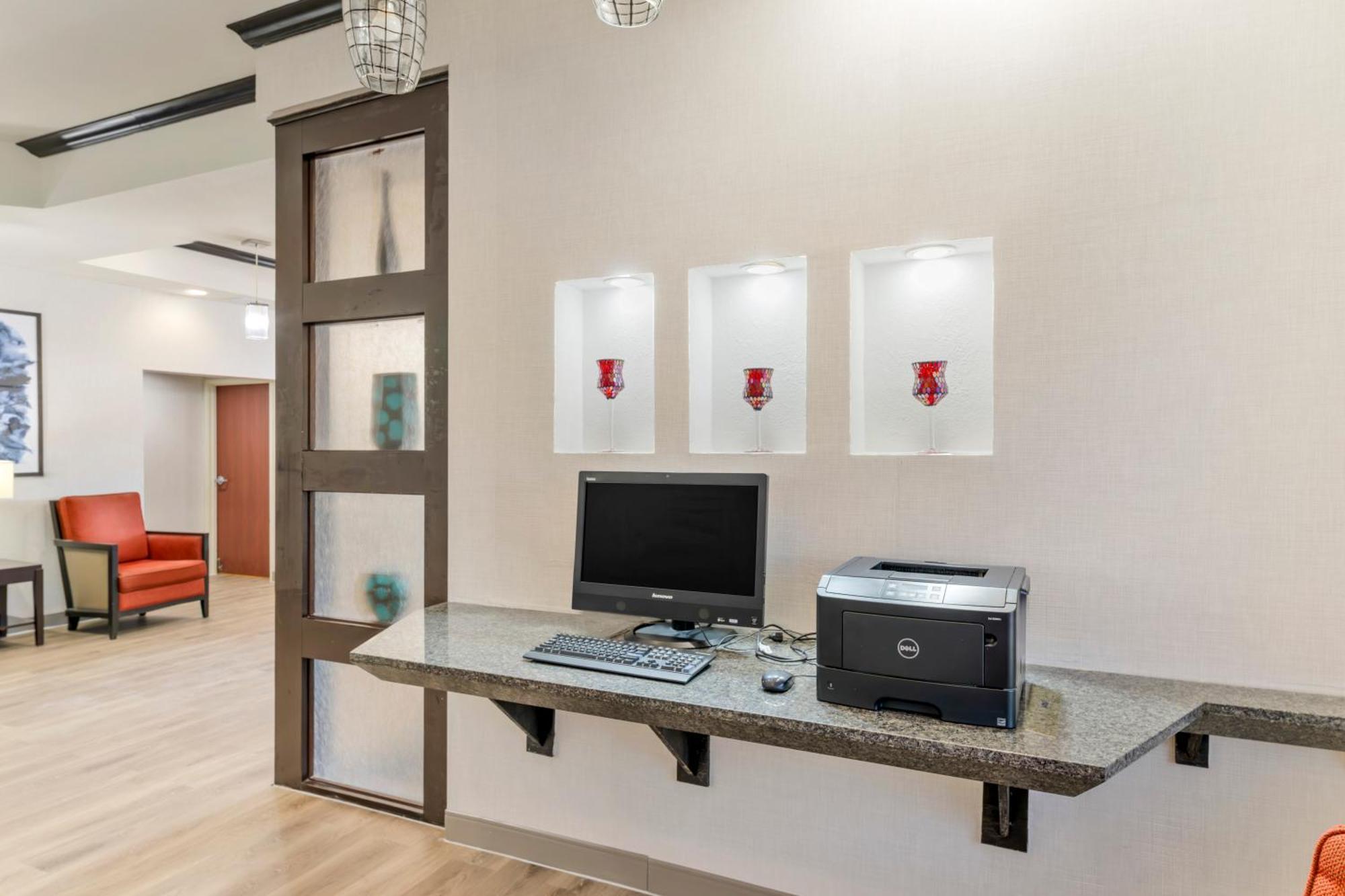 Comfort Suites Pecos Bagian luar foto